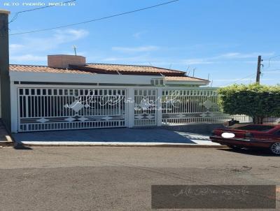 Casa para Venda, em Mar�lia, bairro Palmital, 3 dormit�rios, 3 banheiros, 1 su�te, 3 vagas