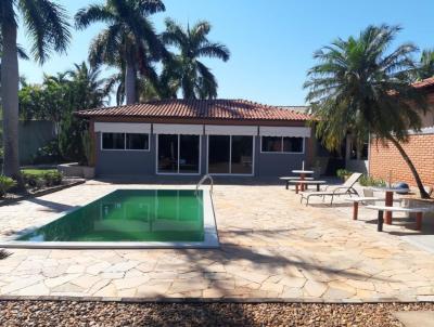 Ch�cara para Venda, em Mar�lia, bairro Condom�nio Serra Dourada, 2 dormit�rios, 3 banheiros, 4 vagas