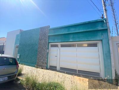 Casa para Venda, em Mar�lia, bairro Centro, 3 dormit�rios, 2 banheiros