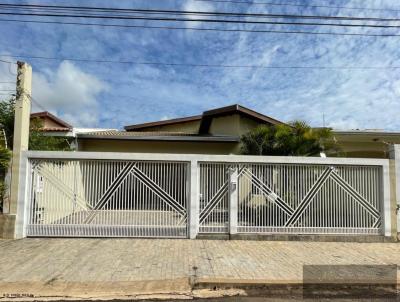 Casa para Venda, em Mar�lia, bairro Jardim Maria Izabel, 3 dormit�rios, 2 banheiros, 3 su�tes, 2 vagas