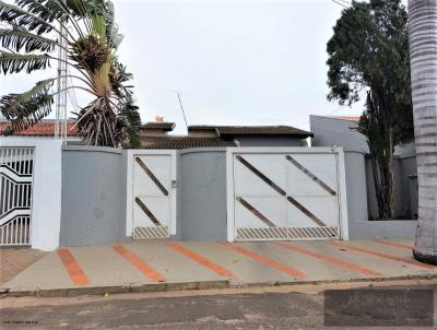 Casa para Venda, em Mar�lia, bairro Jardim Am�rica, 3 dormit�rios, 2 su�tes, 4 vagas