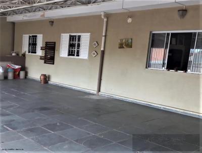 Casa para Venda, em Mar�lia, bairro Jardim Guaruj�, 3 dormit�rios, 1 banheiro, 3 vagas