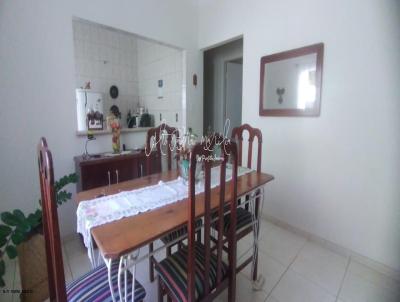 Casa para Venda, em Mar�lia, bairro Jardim Guaruj�, 3 dormit�rios, 3 banheiros, 1 su�te, 2 vagas
