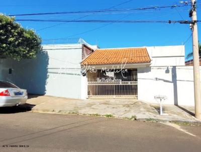 Casa para Venda, em Mar�lia, bairro Cascata, 3 dormit�rios, 3 banheiros, 1 su�te, 2 vagas