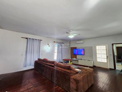 Casa para Venda, em Mar�lia, bairro Jardim Maria Izabel, 3 dormit�rios, 3 banheiros, 1 su�te, 3 vagas