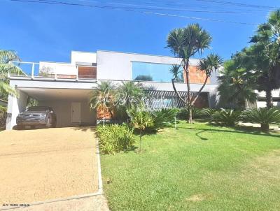 Casa em Condom�nio para Venda, em Mar�lia, bairro Condom�nio Vale do Cana�, 4 dormit�rios, 2 banheiros, 4 su�tes, 4 vagas
