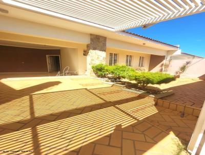 Casa para Venda, em Mar�lia, bairro Jardim Santa Gertrudes, 3 dormit�rios, 3 banheiros, 1 su�te, 3 vagas