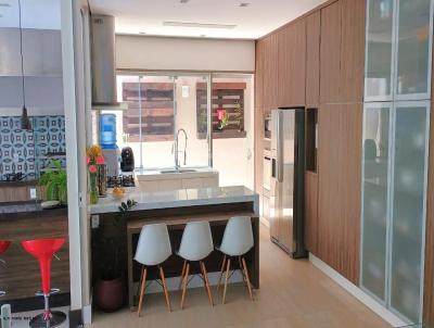 Casa em Condom�nio para Venda, em Mar�lia, bairro Condom�nio Campo Limpo, 3 dormit�rios, 5 banheiros, 3 su�tes, 2 vagas