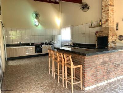 Ch�cara para Venda, em Mar�lia, bairro Jardim Virg�nia, 3 dormit�rios, 2 banheiros, 1 su�te, 3 vagas