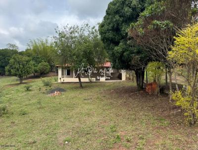 Ch�cara para Venda, em Mar�lia, bairro Condom�nio Residencial de Ch�caras Tr�s Lagos, 3 dormit�rios, 1 banheiro, 1 su�te, 5 vagas