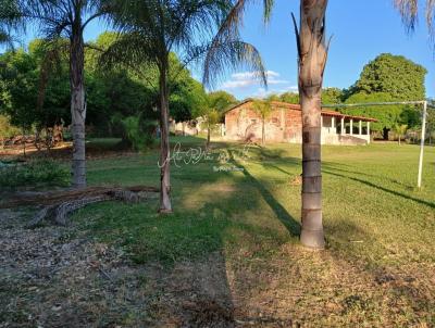 Ch�cara para Venda, em Mar�lia, bairro S�tio Recreio Est�ncia Oralina, 4 dormit�rios, 2 banheiros, 2 vagas