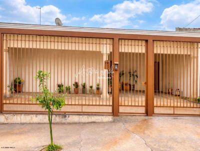 Casa para Venda, em Mar�lia, bairro H�pica Paulista, 3 dormit�rios, 3 banheiros, 1 su�te, 3 vagas