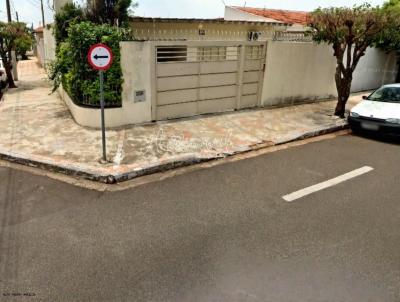 Casa para Venda, em Mar�lia, bairro Jardim Maria Izabel, 3 dormit�rios, 3 banheiros, 1 su�te, 3 vagas